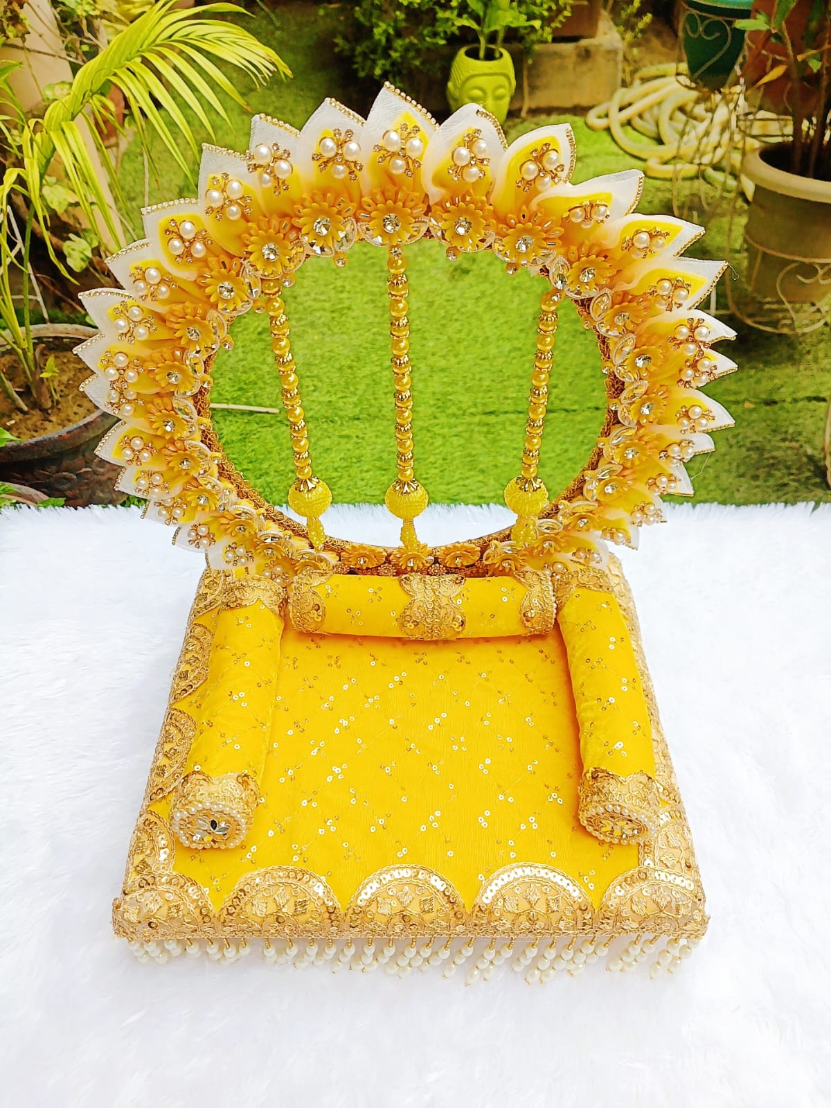 Singhasan for Laddu Gopal (Yellow) - Image 3